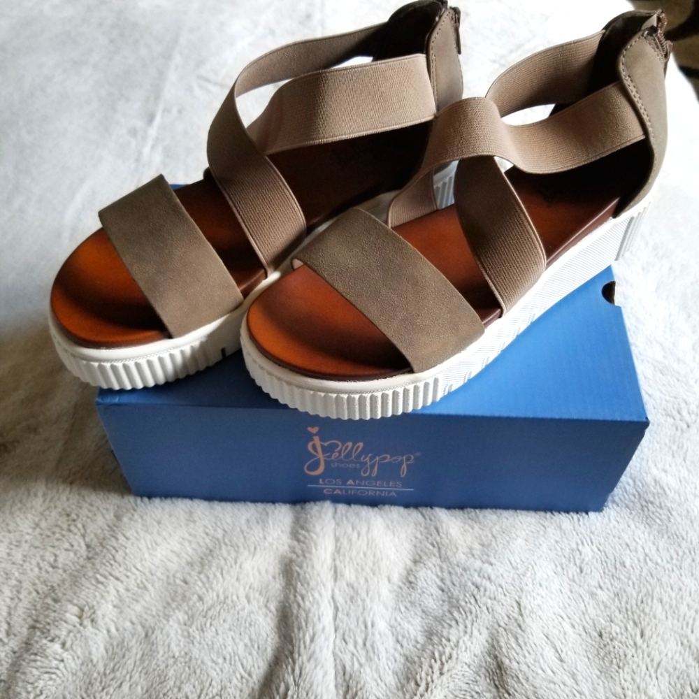 Womens Jellypop sandals, Size 8